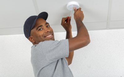 Home Improvement Projects: Hire a Contractor for Electrical Services